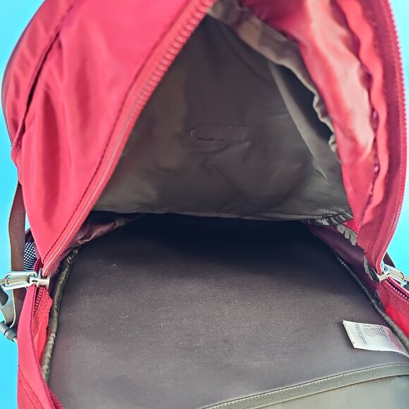 The North Face Recon Backpack – Red / Maroon – Classic Daypack - Picture 11 of 15